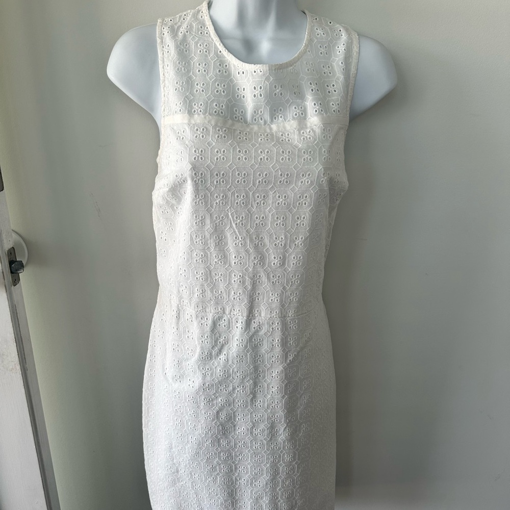 Banana republic eyelet dress in size 6